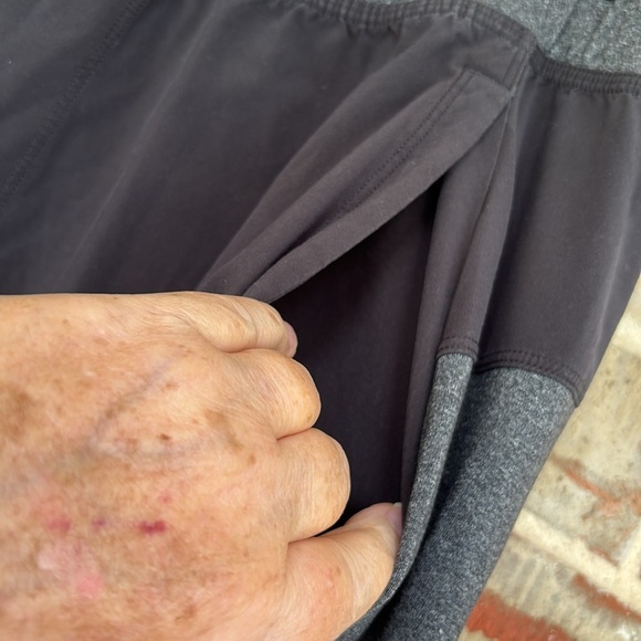 Lululemon Athletica Black Gray Men’s T.H.E. Shorts - Picture 2 of 9